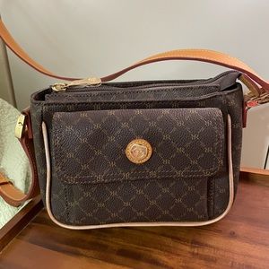 Rioni small leather bag 7.5” x 6” x 4” Brown made in Italy. NWOT